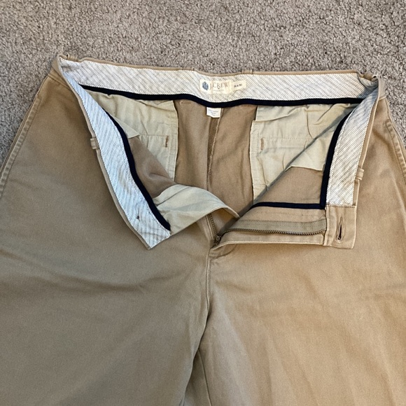 JCrew Factory 34x30 Relaxed Fit Tan Khaki Pants, Straight Leg - Picture 5 of 5